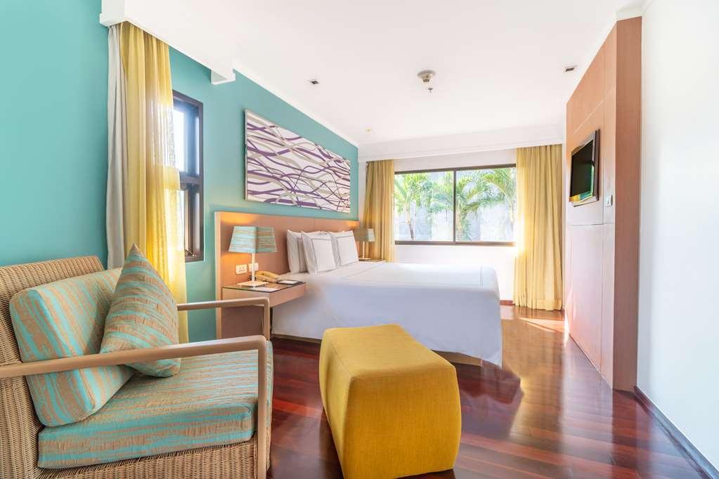Radisson &