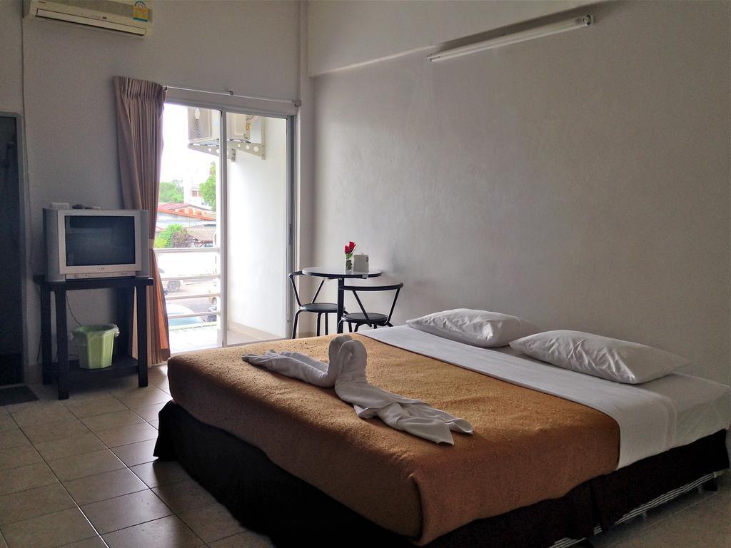 Ekkamon Phuket