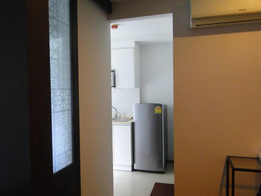 Near Apartment *