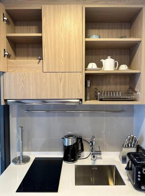 The Sunny Laguna Skypark - 1br Phuket