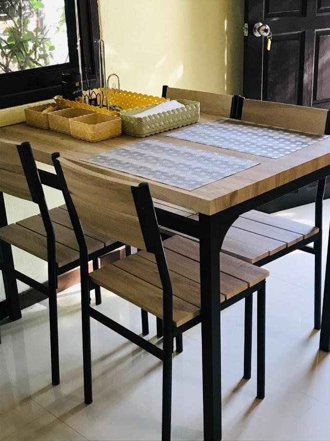 Guest House, Shared Pool, Private Bathroom And Kitchen