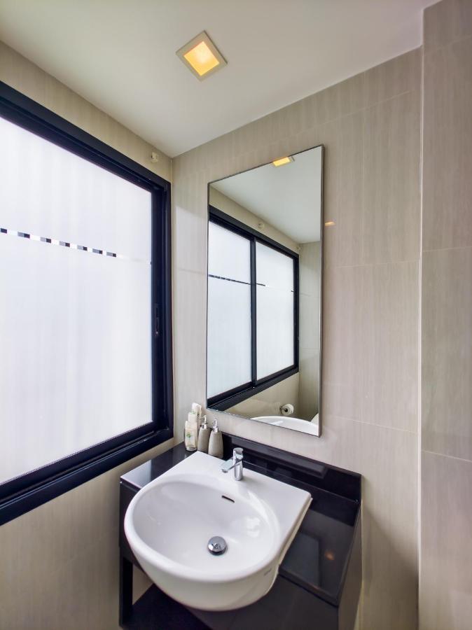 Townhouse In Laguna Park Villa