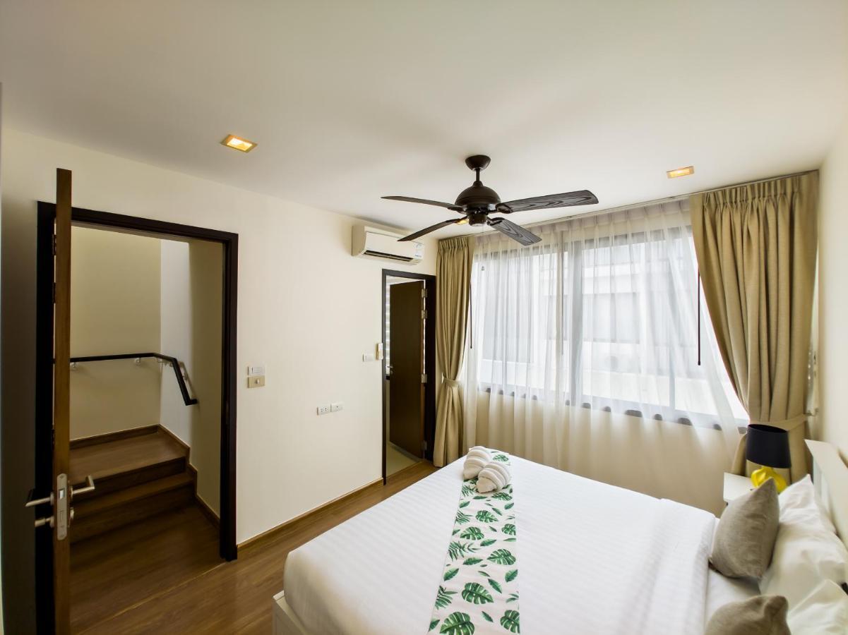 Townhouse In Laguna Park *