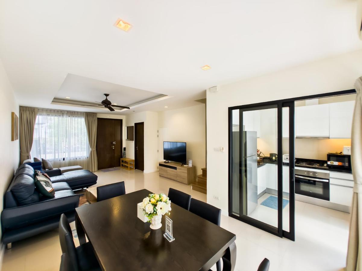Villa Townhouse In Laguna Park