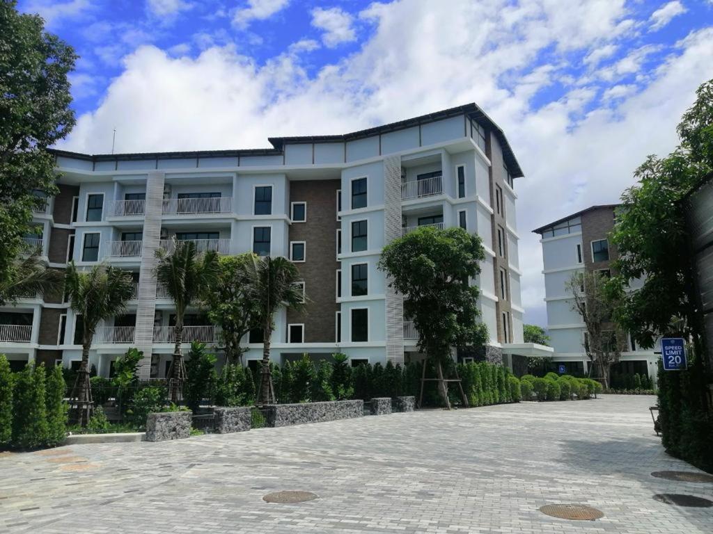Aparthotel Comfy 2-king Bed - 3 Min To Rawai Beach At The Titile V Condo's *