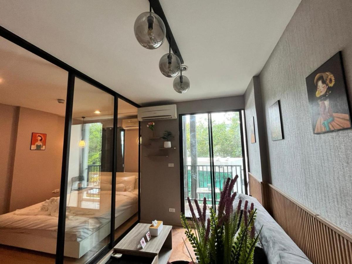Zcape1 Boat Avenue Phuket