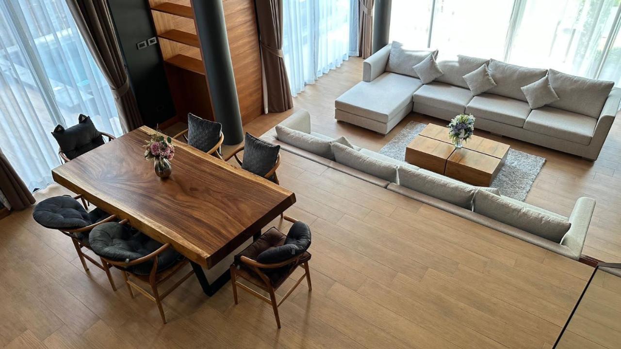 Menara Bang Tao Villa Phuket