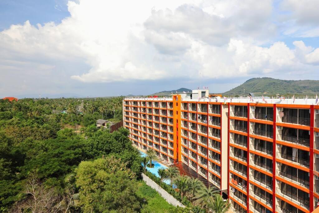 A1707 Maikhao In Mbc/7 Floor Apartment