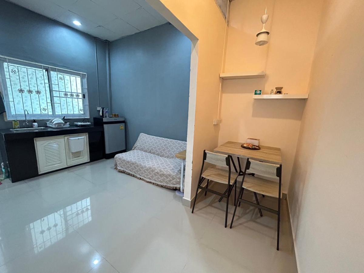 Pasak Six 2930 Apartment