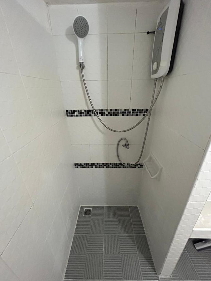 Pasak Six 2930 Apartment