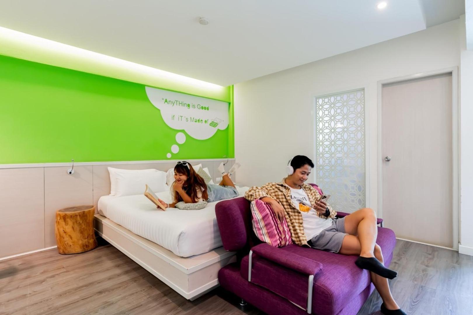 The Tint At Town - Sha Phuket