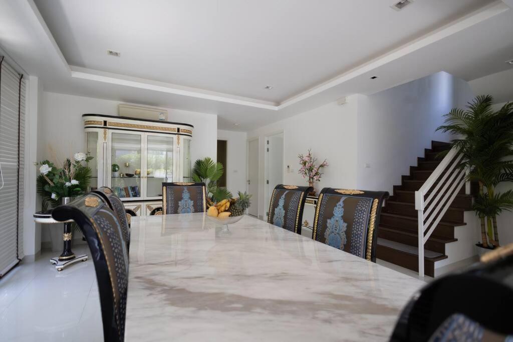 Apartment 5 Bdr Pool Laguna Near Bangtao *