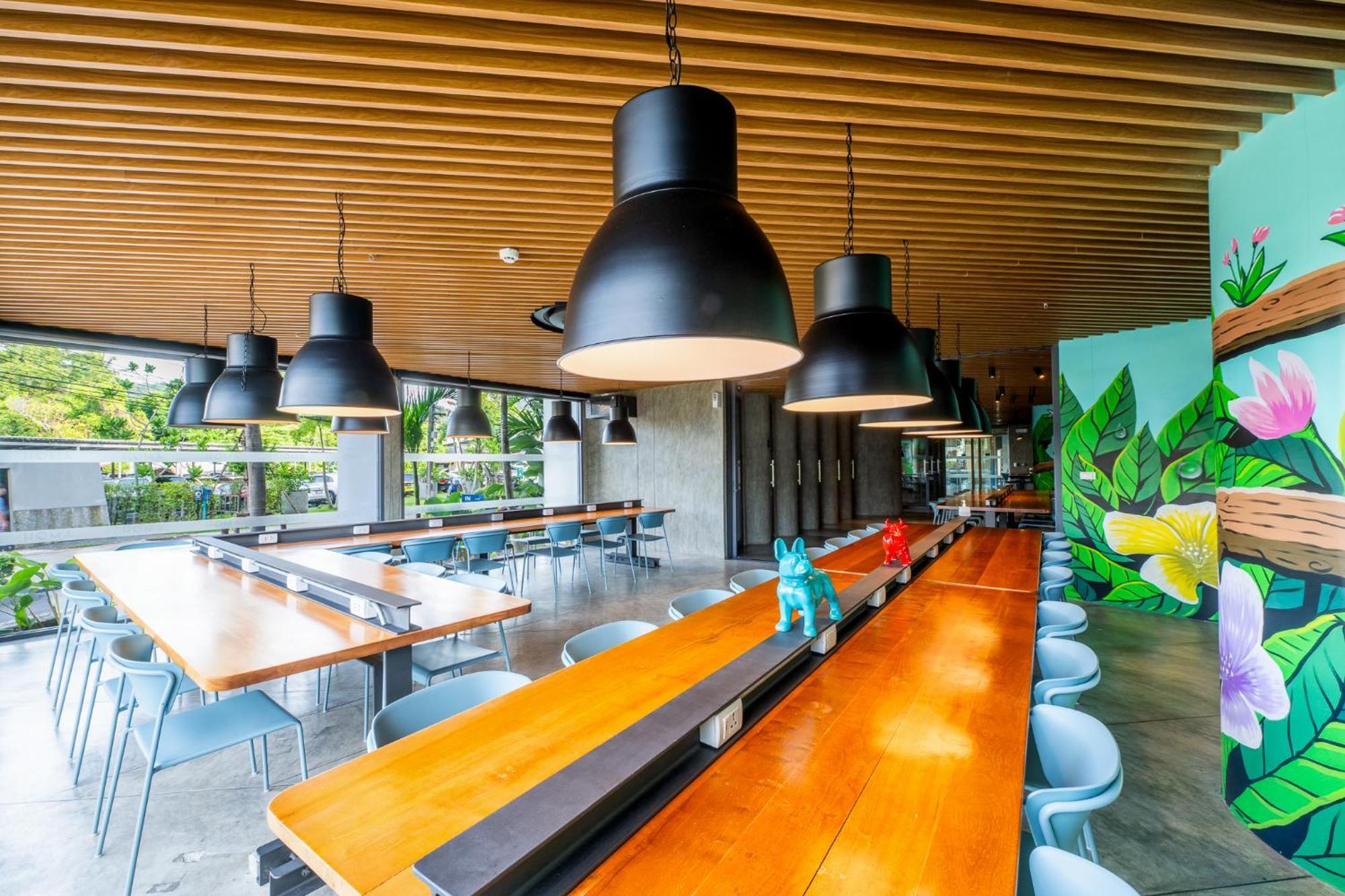 Hotel Homa Town