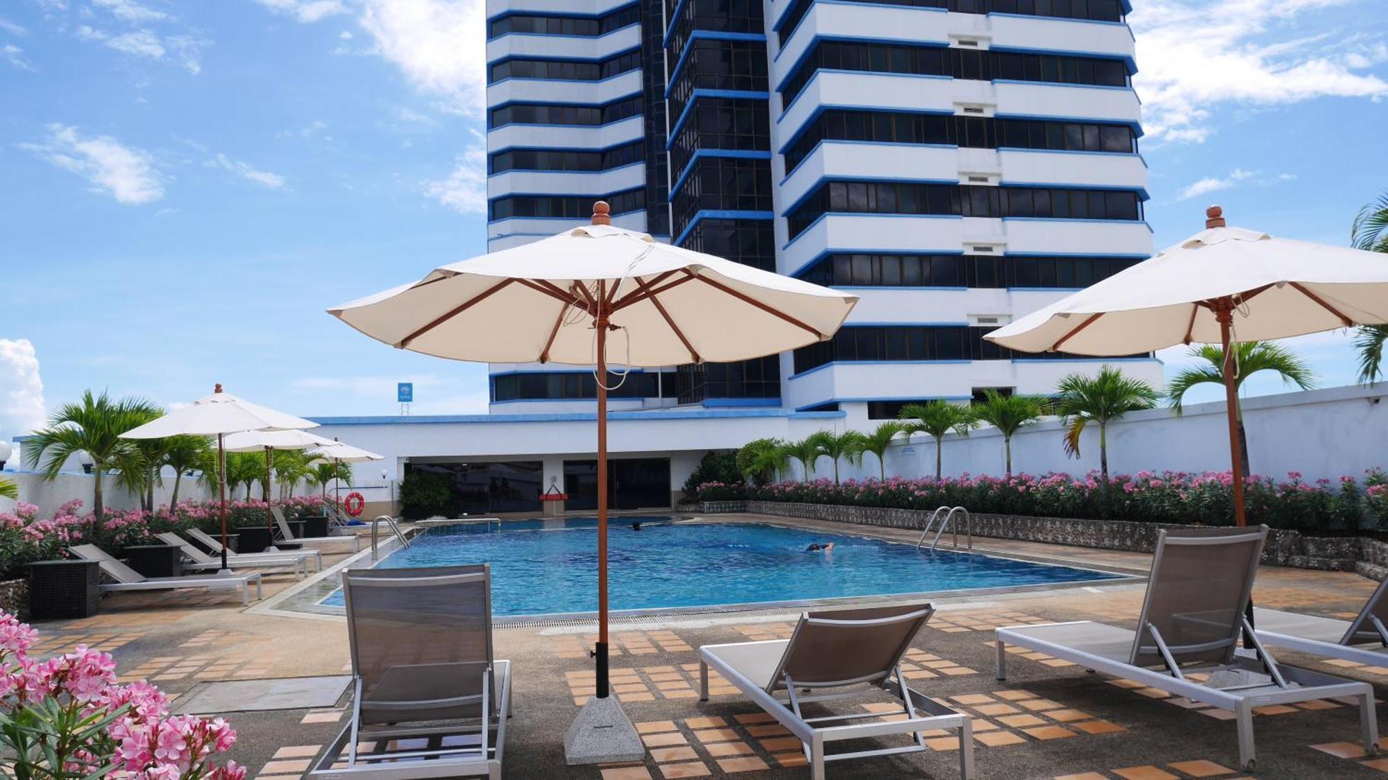 Royal Hotel