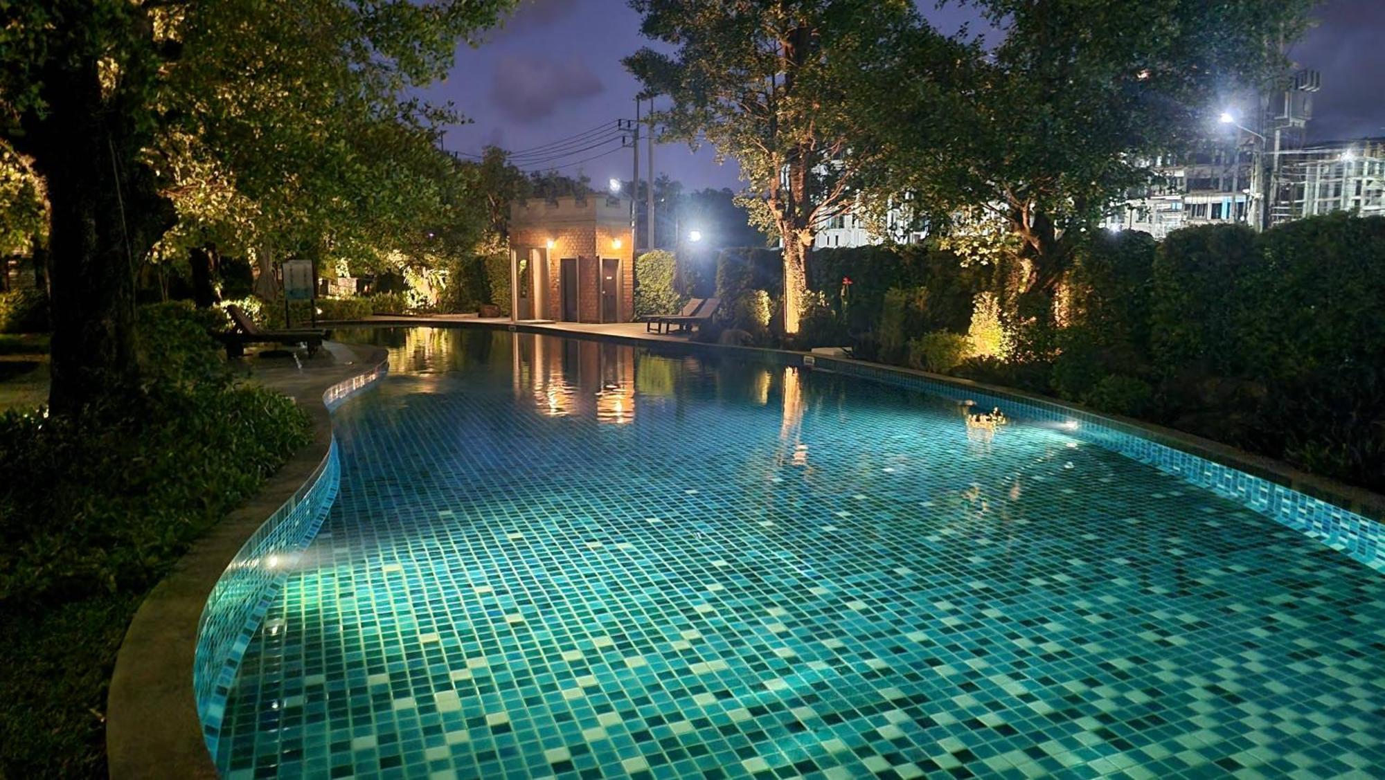 Apartment Cozy Close To Amazing ! 39 Sqm Phuket