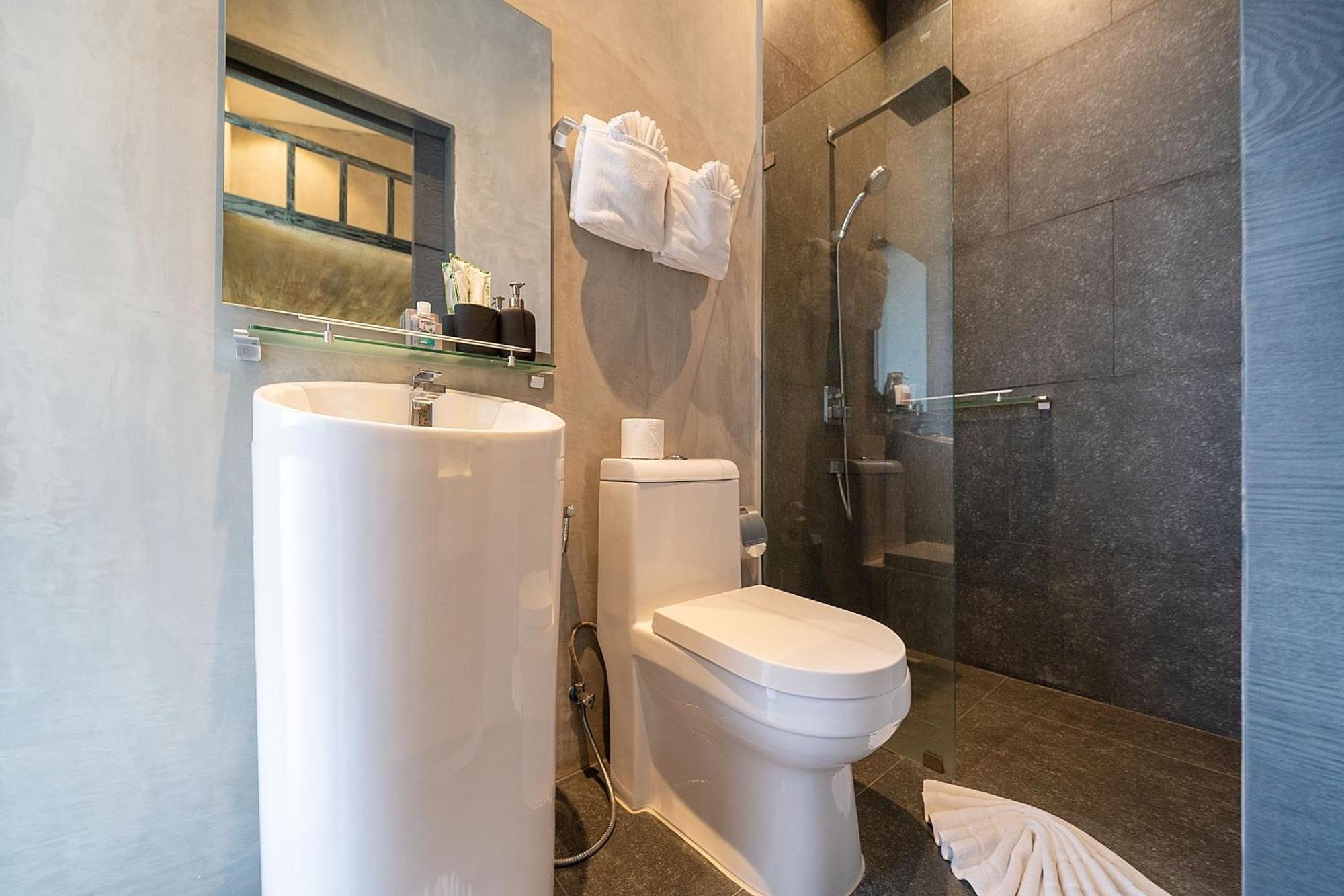 Lami - Luxury 3-bedroom Modern In With Private Pool, Gym & Sauna Phuket