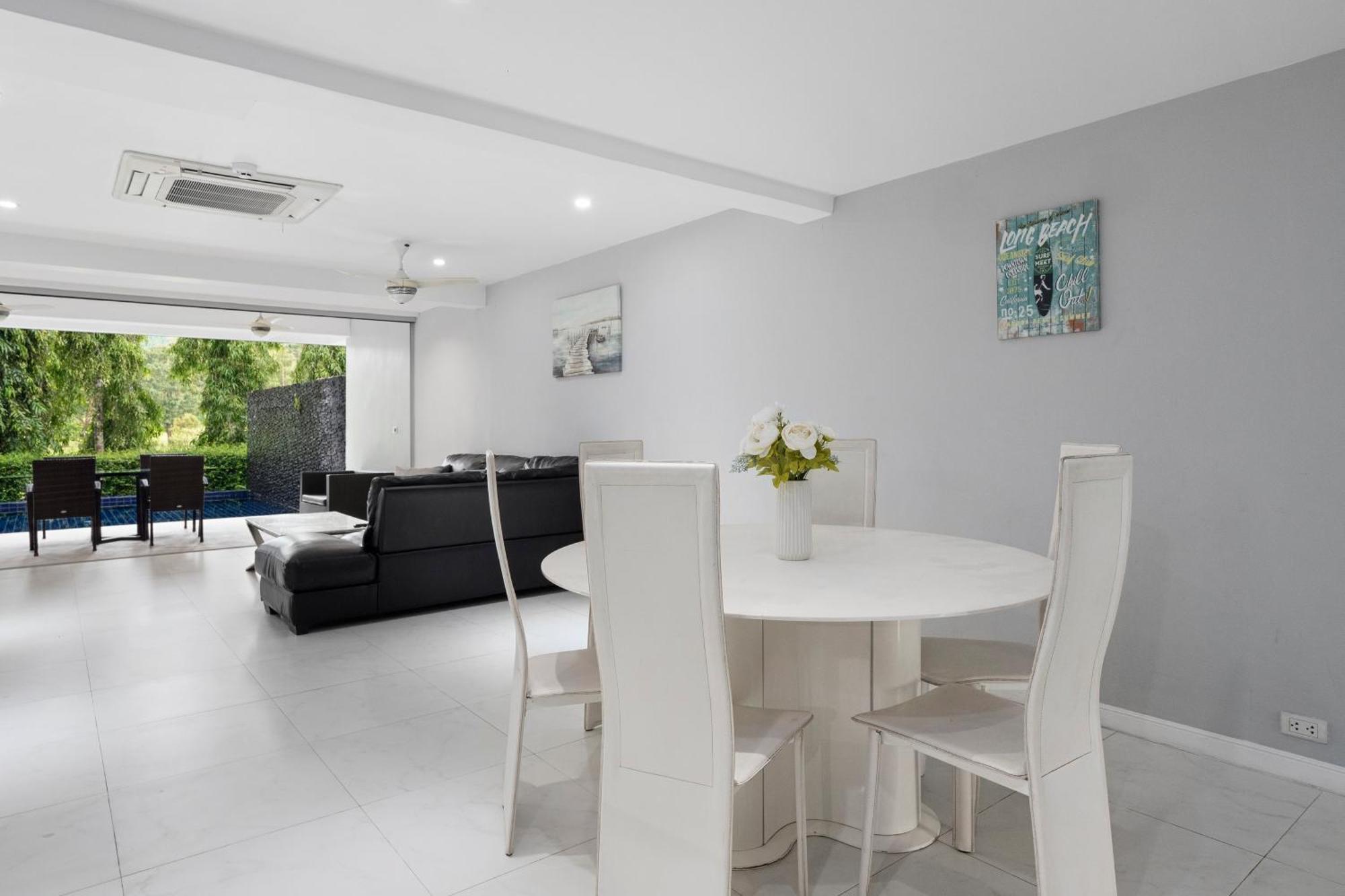 Ferienhaus 4 Bedrooms & Bathroom For Up To 12 Guests 7kms To Patong At The Fairways Golf *
