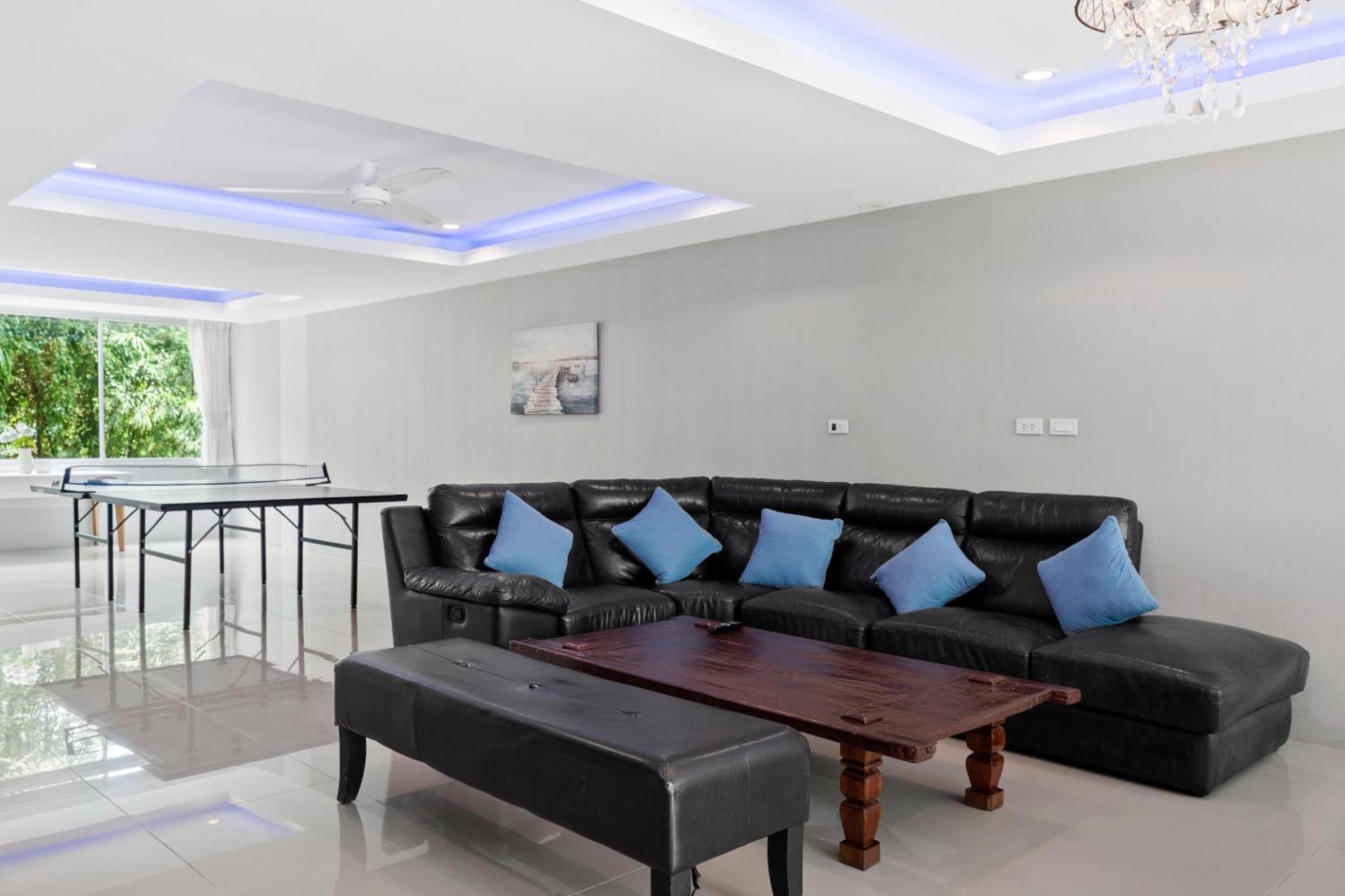 4 Bedrooms & Bathroom For Up To 12 Guests 7kms To Patong At The Fairways Golf Ferienhaus *