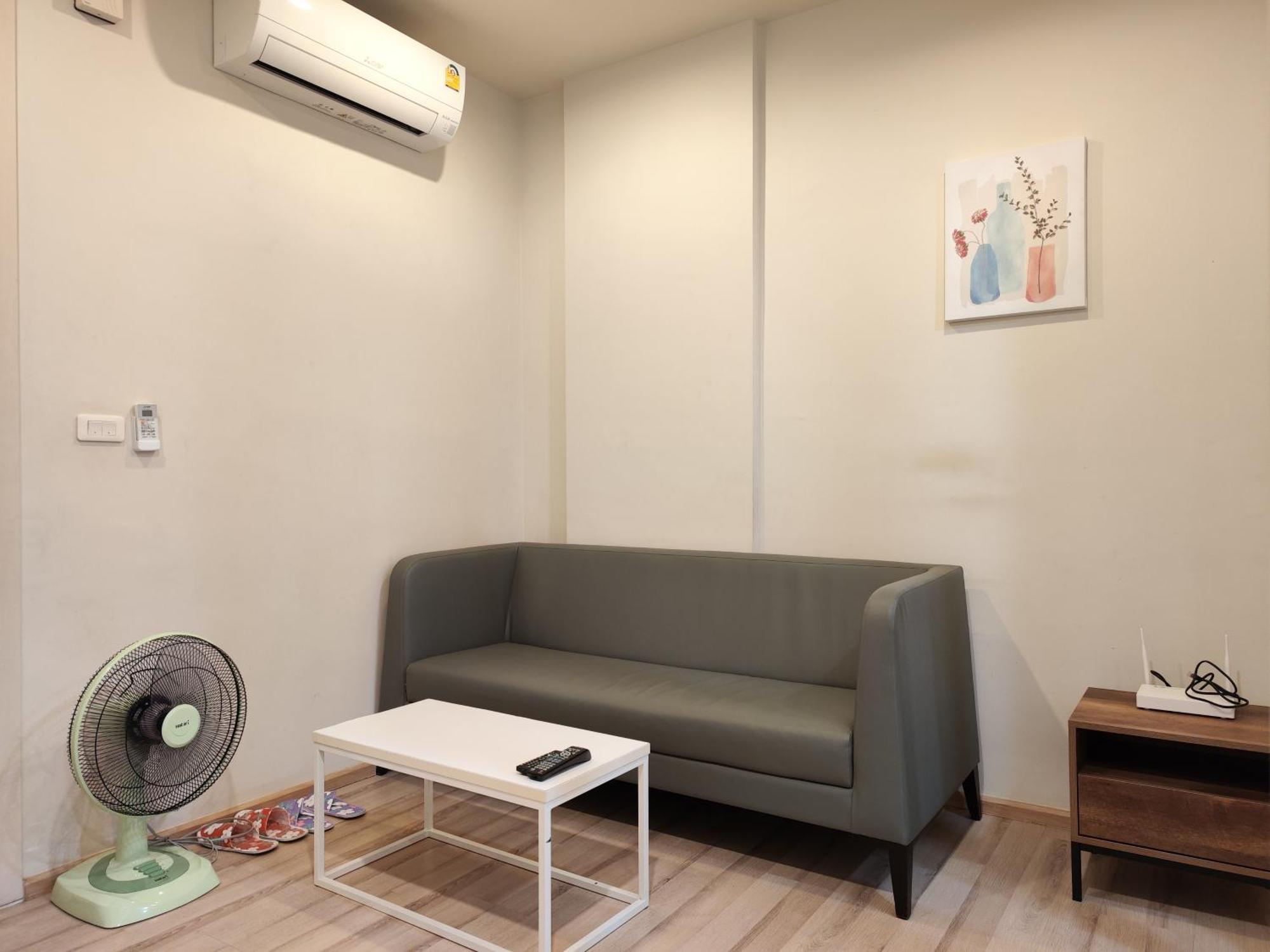 Apartment 2 Floor - The Base Downtown Next To Shopping Mall Phuket