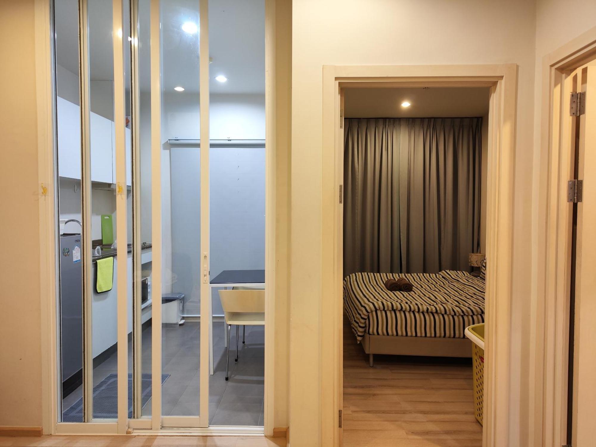 Apartment 2 Floor - The Base Downtown Next To Shopping Mall *