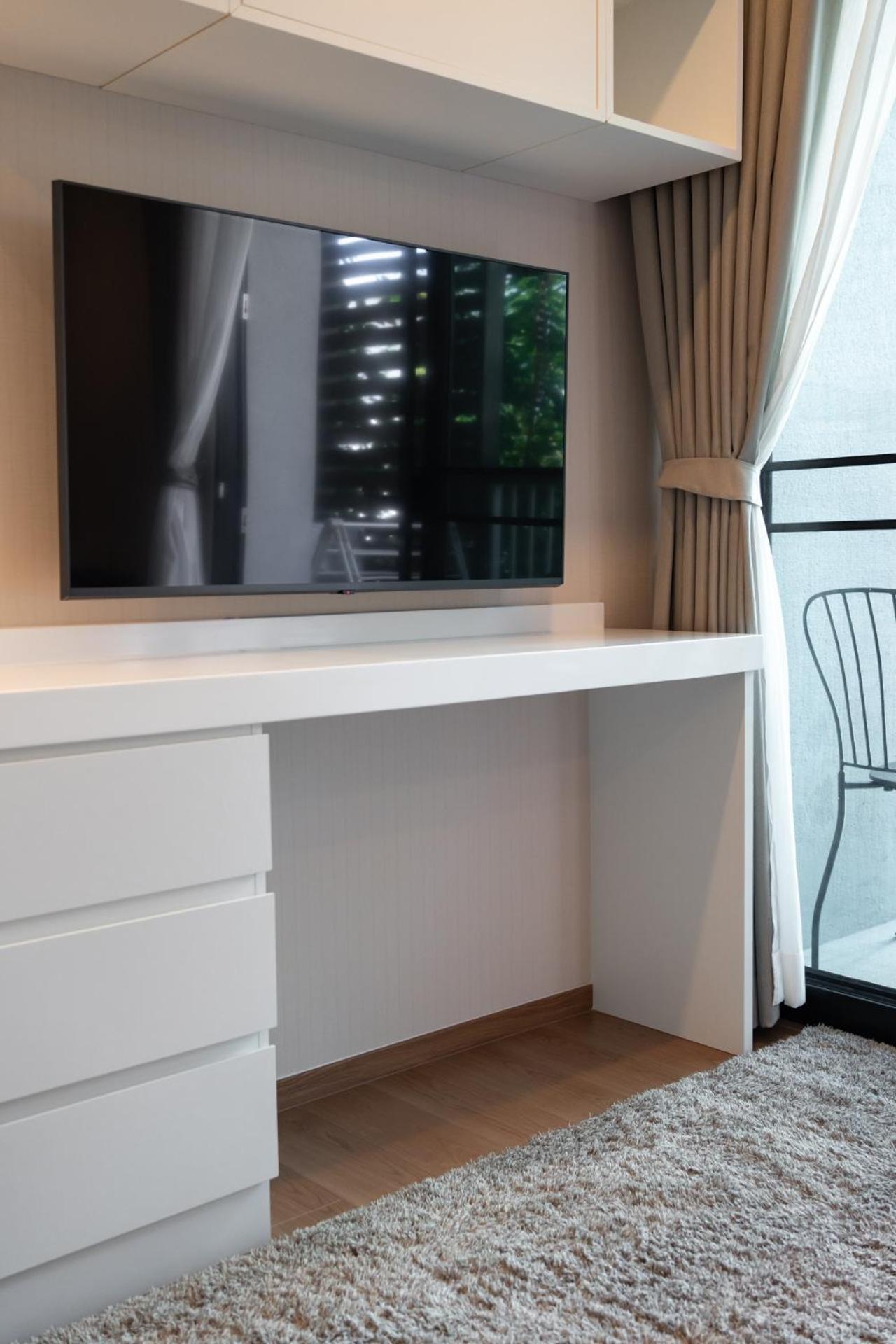 с рабочим столом X413 By Ibg Apartment Phuket