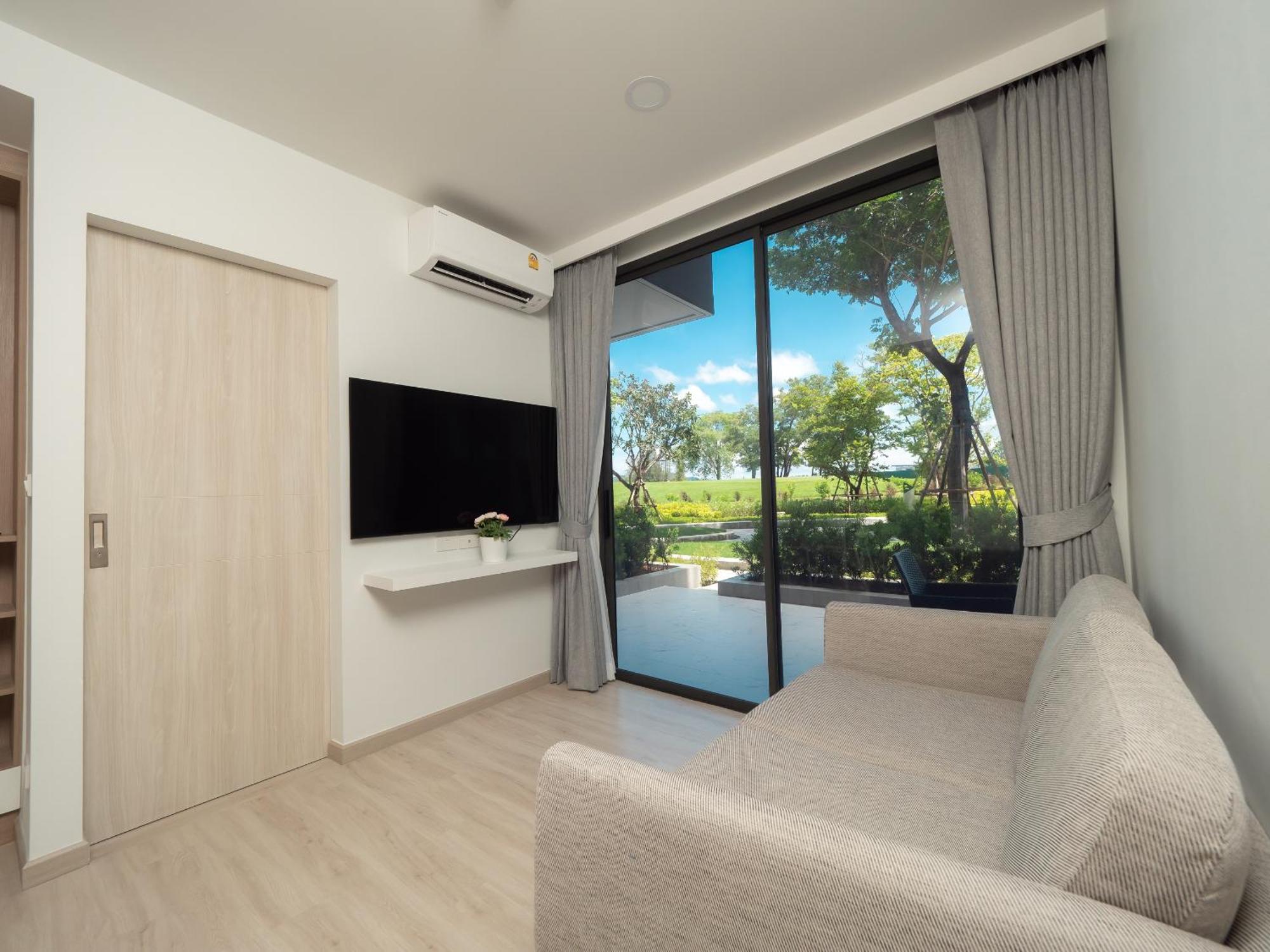 Excellent 2bd With A Patio Apartment