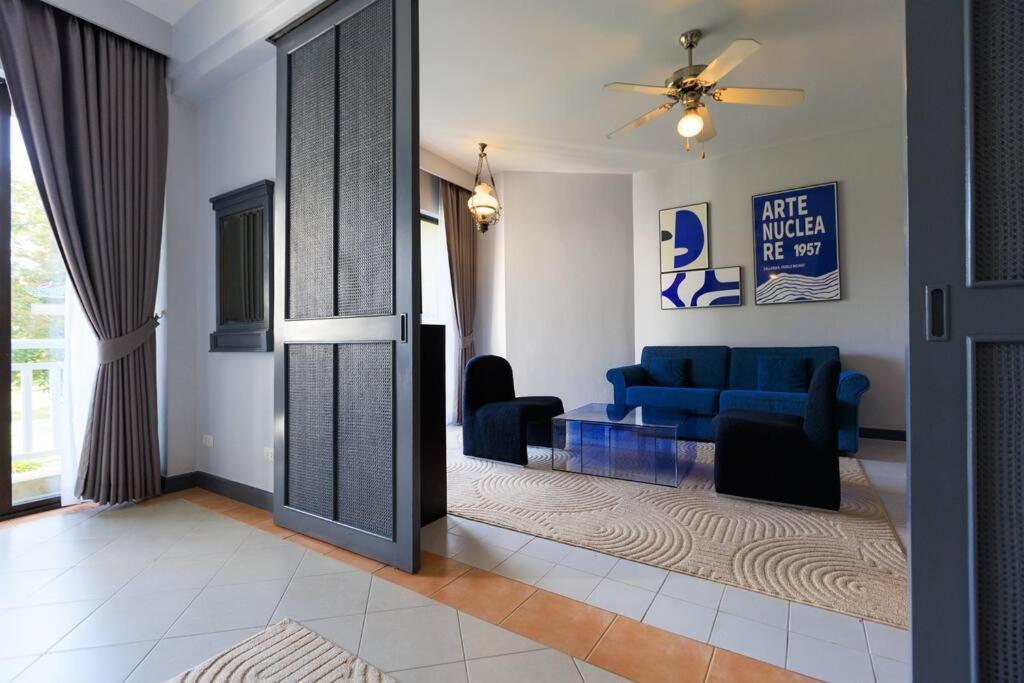 стильная с 1 спальней у моря в сердце района лагуна Apartment Phuket
