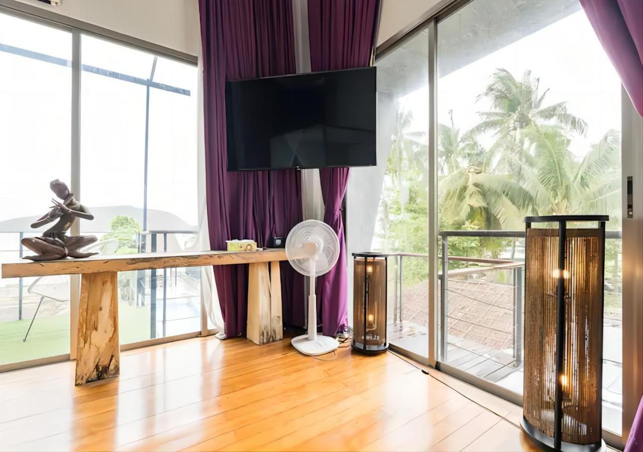 Villa Friendship Pool Rawai Phuket