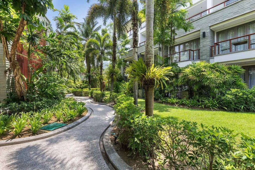Apartment 3bdr Beachfront Naithon Bp01