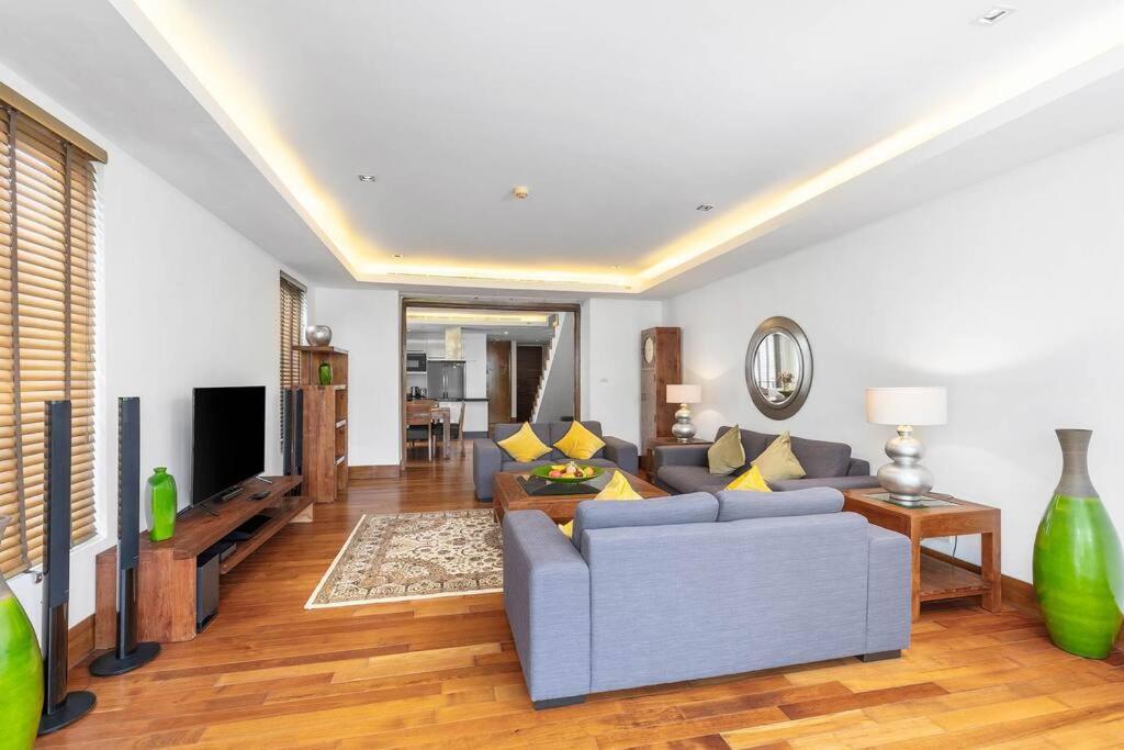 Apartment 3bdr Beachfront Naithon Bp01