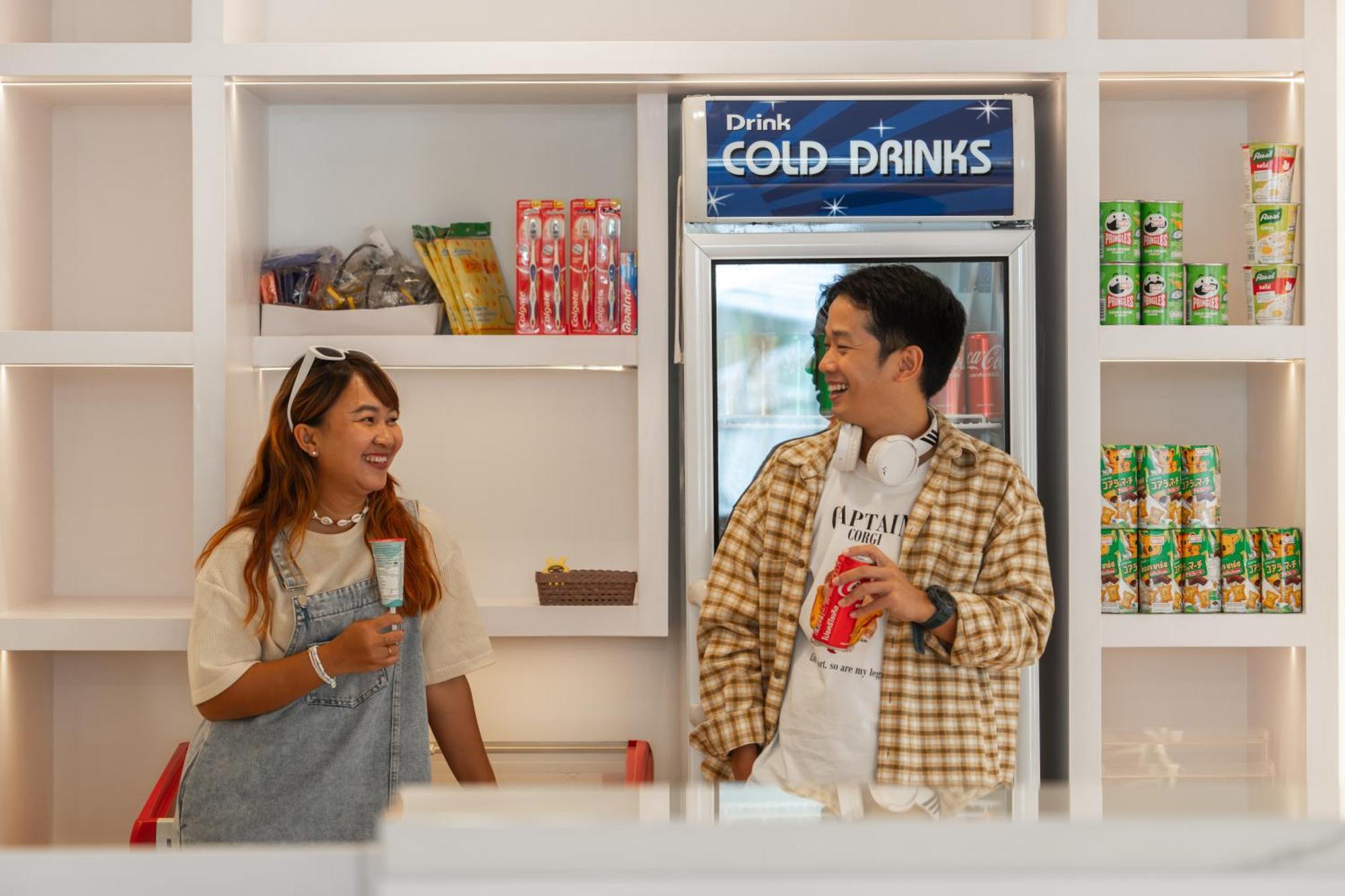 The Tint At Town - Sha Phuket