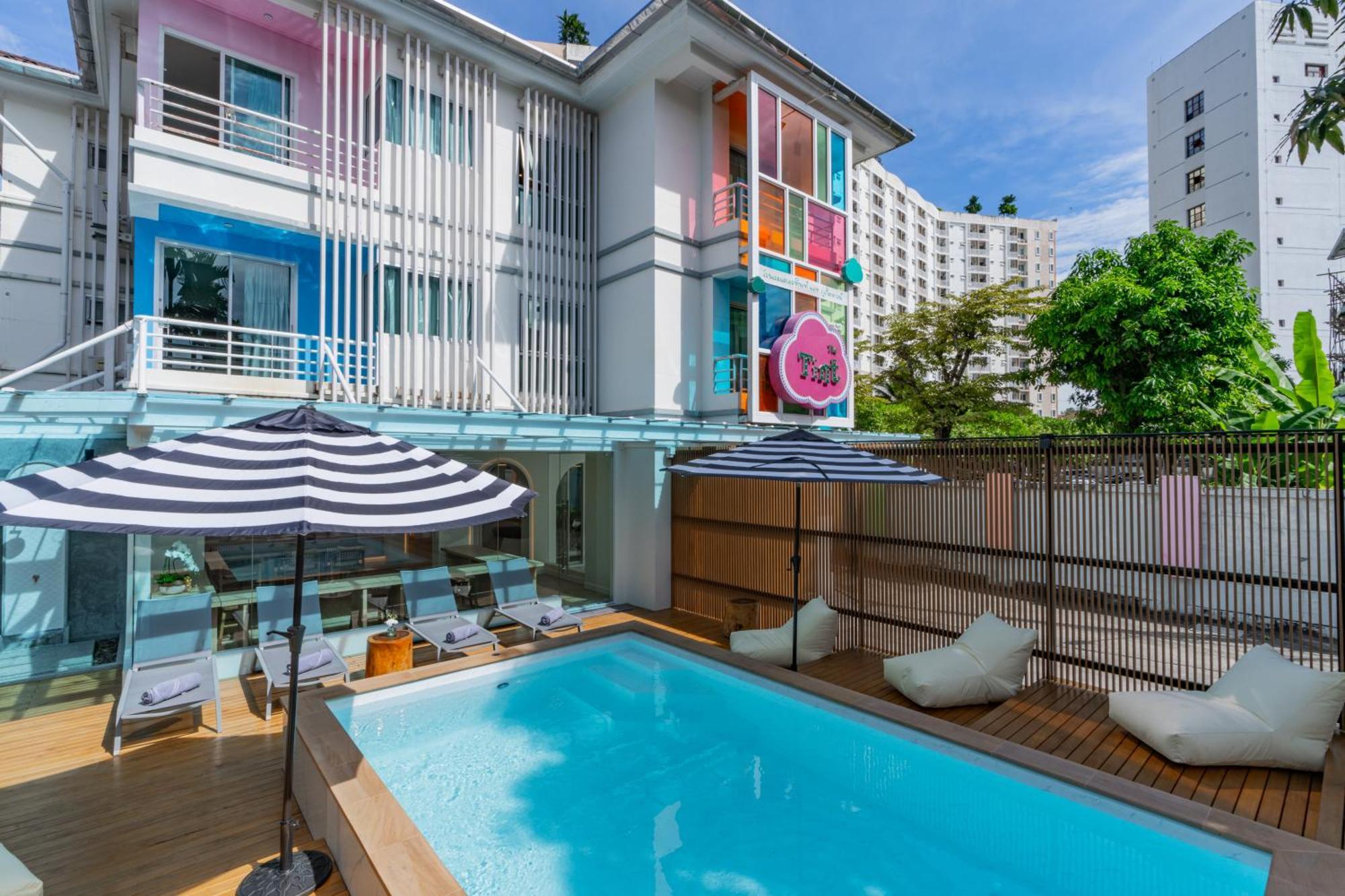 Hotel The Tint At Town - Sha 3*
