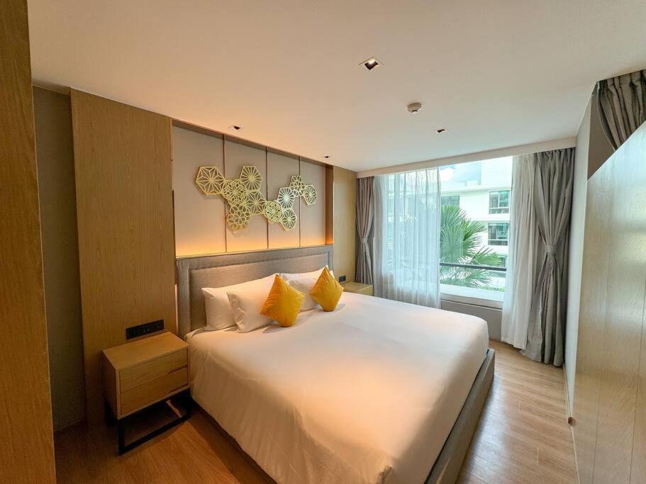 Stylish By The Sea Mercury S6502 By Ibg Apartment *