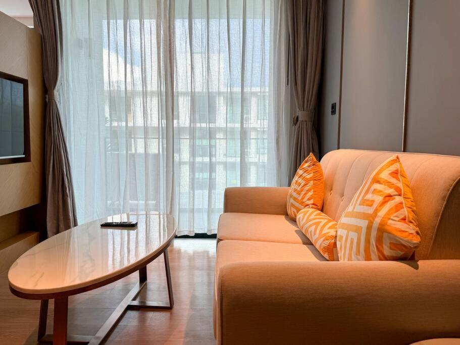 Apartment Stylish By The Sea Mercury S6502 By Ibg *