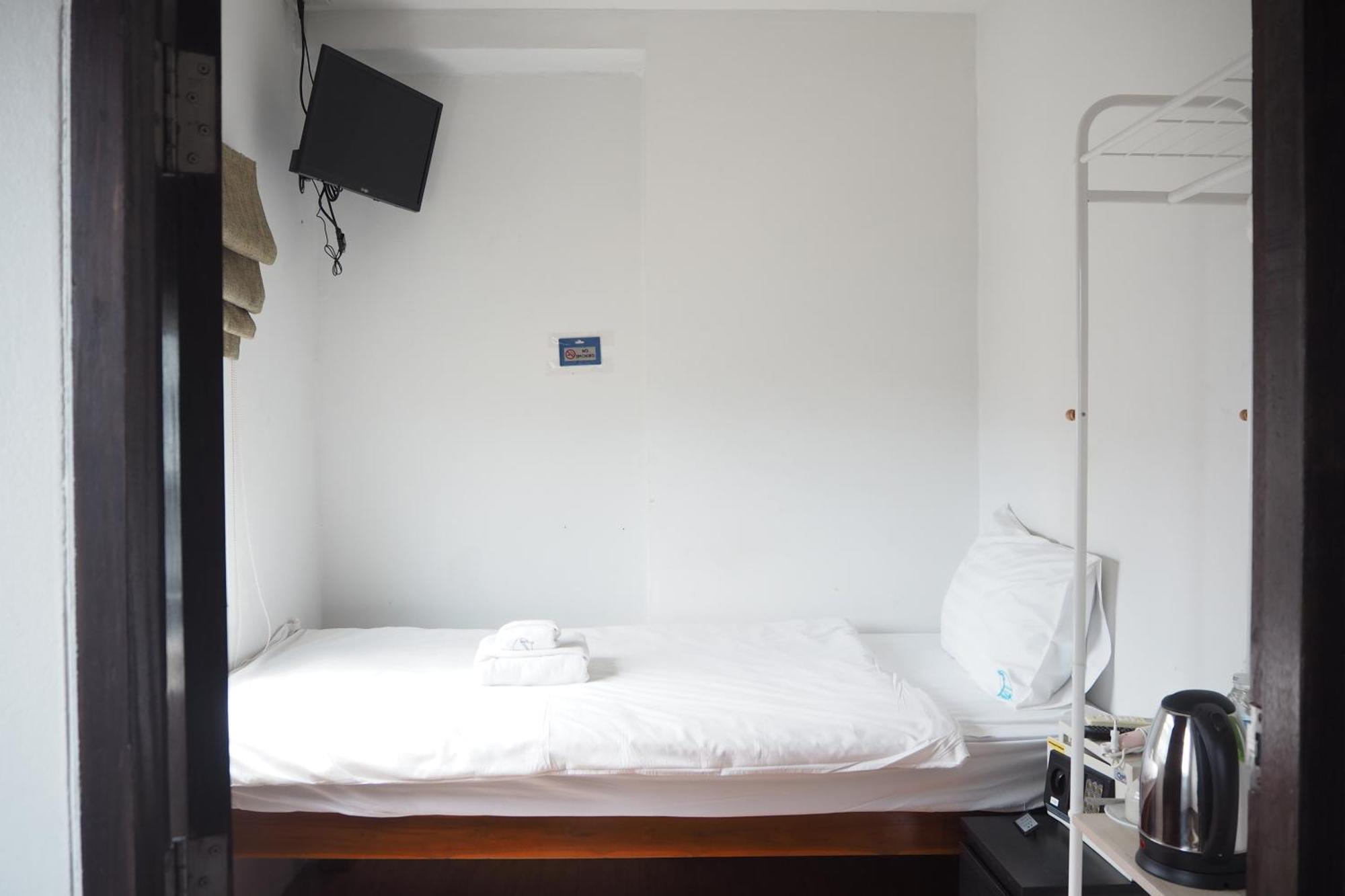 Hotel 7q Bangla - Sha Certified Phuket