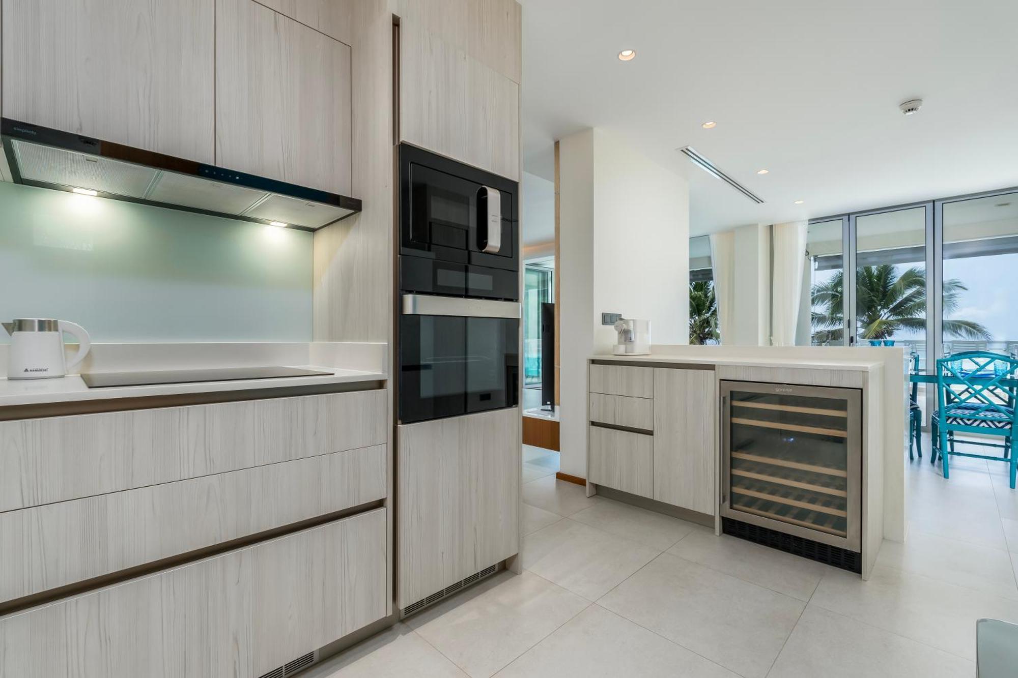 Weg Elite Beachfront