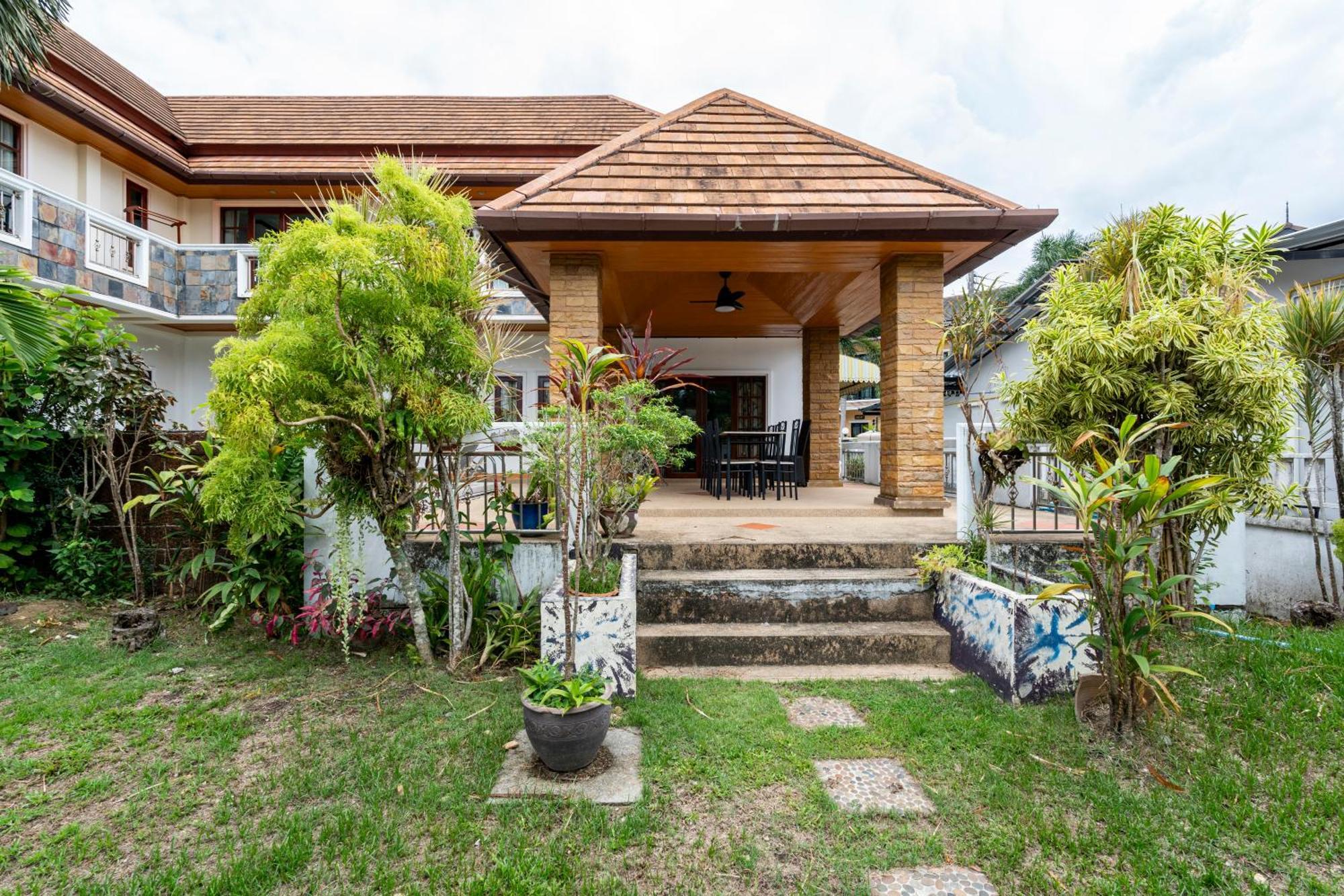 Villa Janya 4 Bedroom Near Phuket