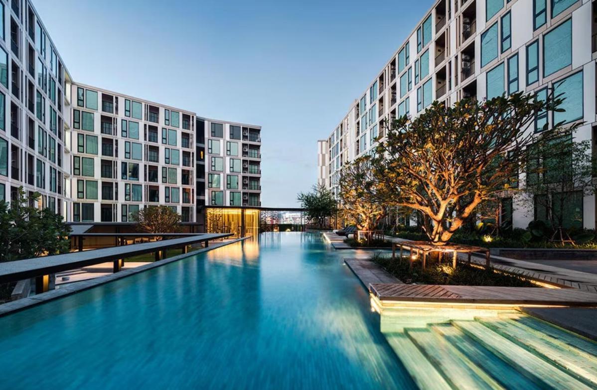 Apartment The Base Uptown , Near Phuket