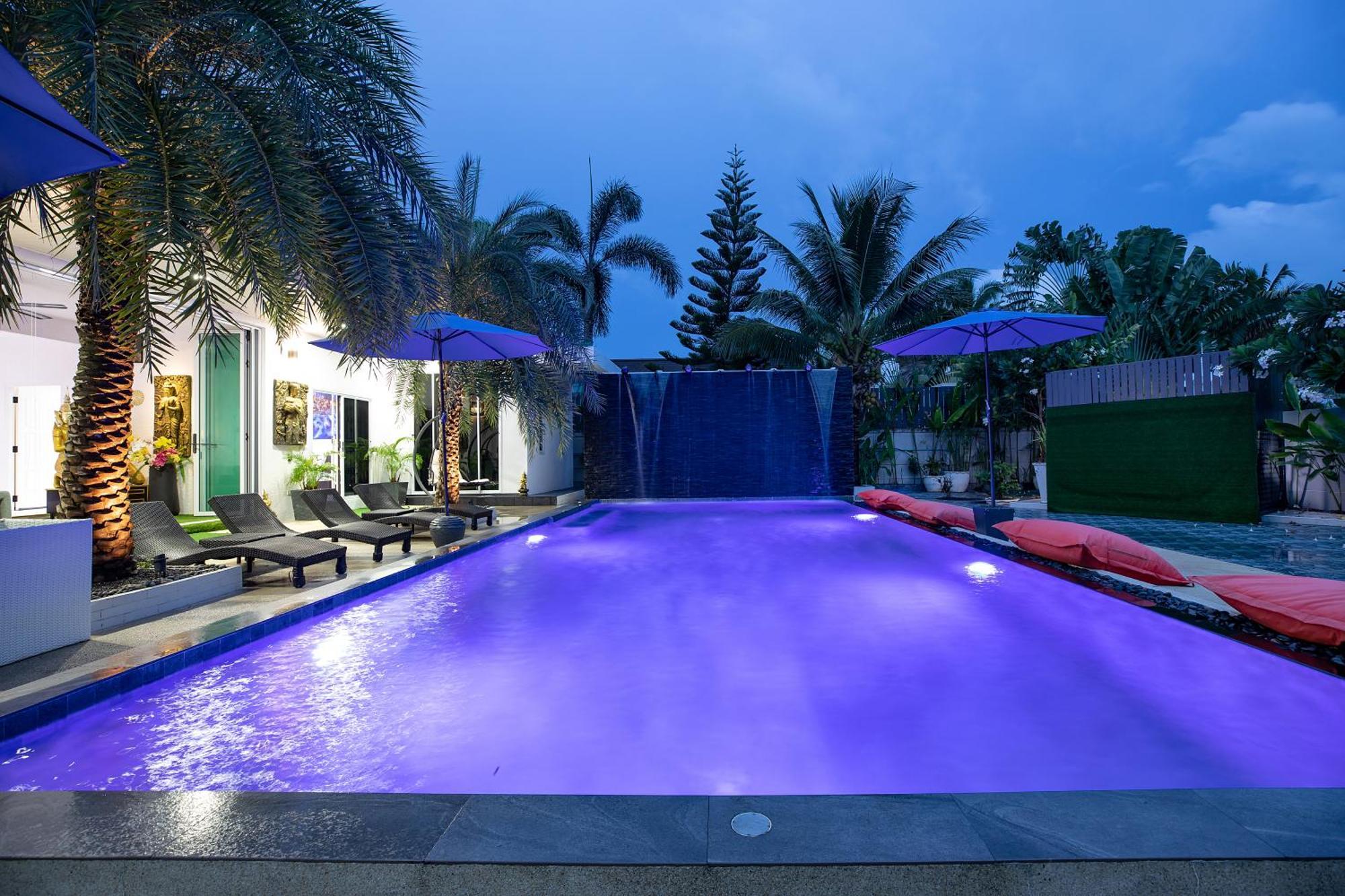 Pd Club Pd One 拉威之夜花园豪华泳池别墅 * Phuket