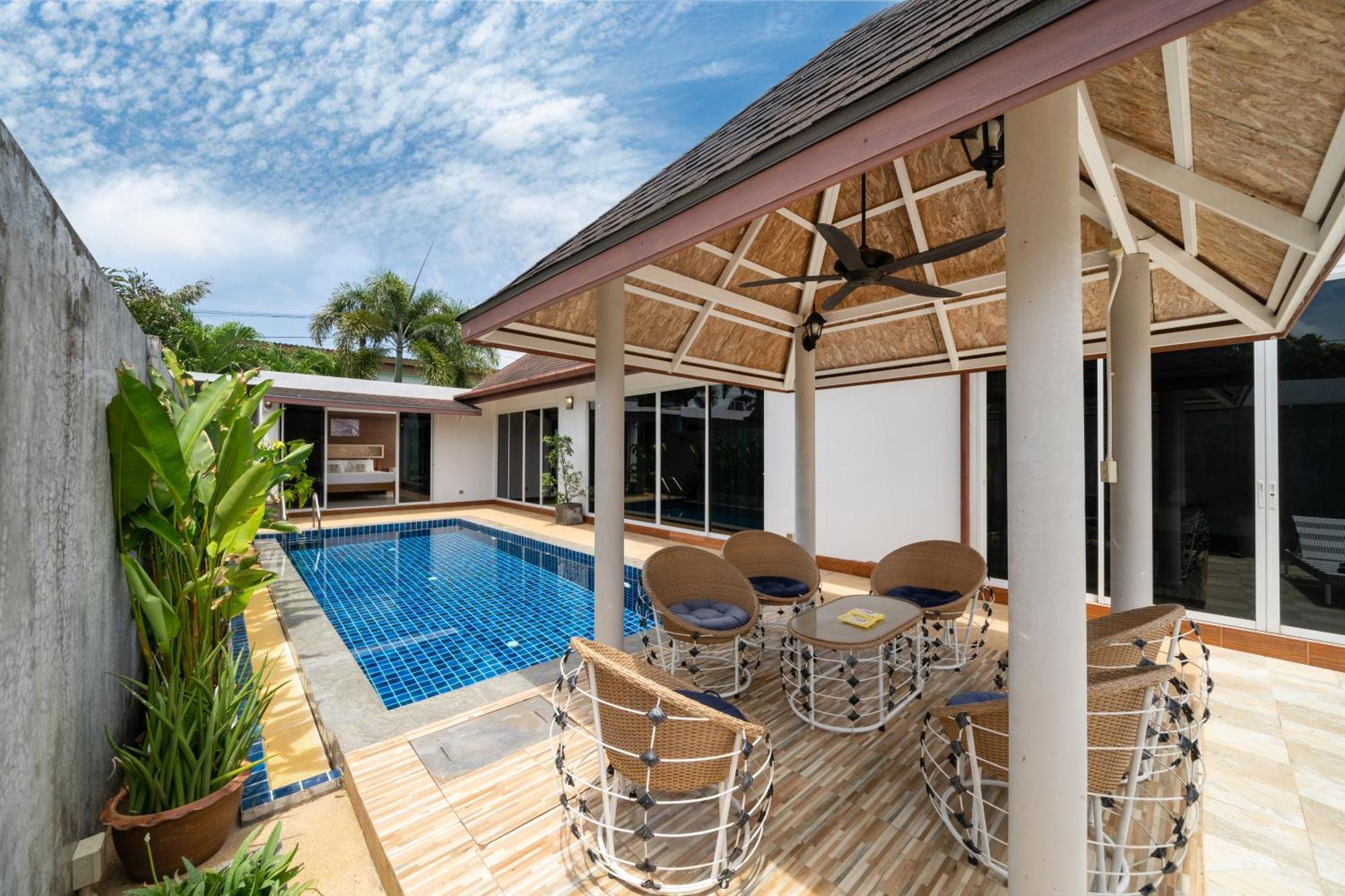 Villa Bangtao With A Long Pool 12 Meters *