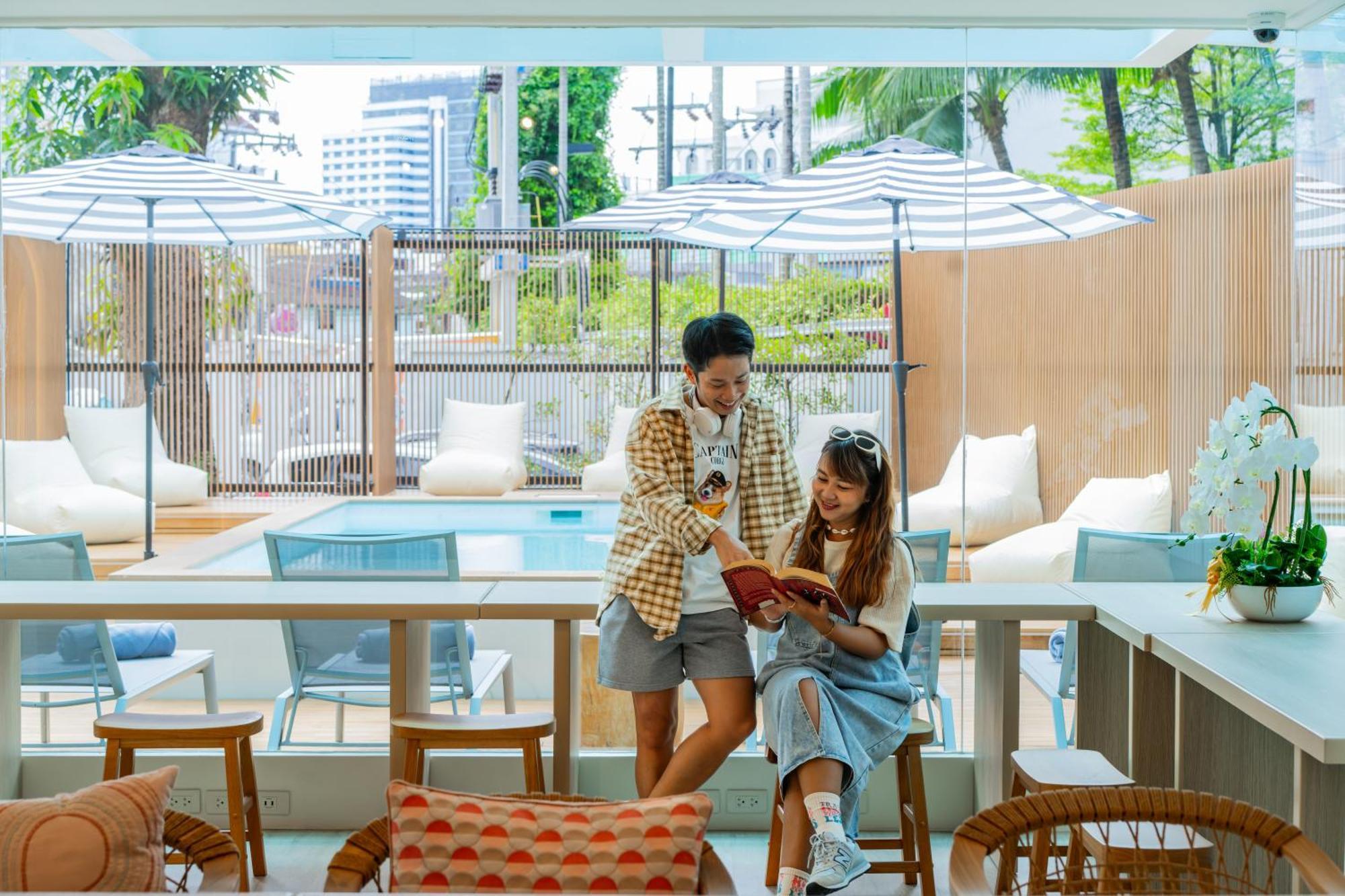 Hotel The Tint At Town - Sha