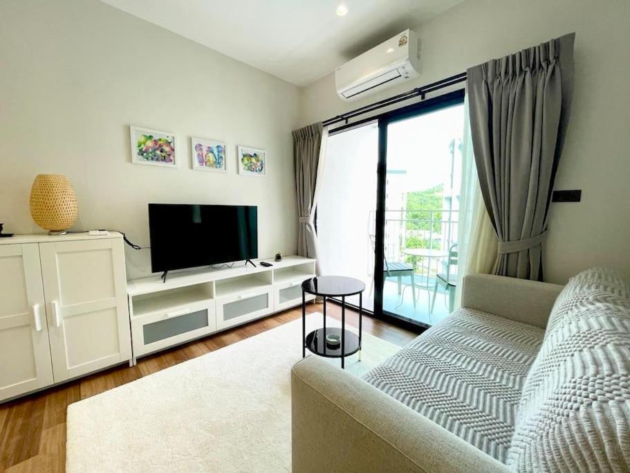 Cosy 1 Bedroom Title Halo, 350m Naiyang Apartment *
