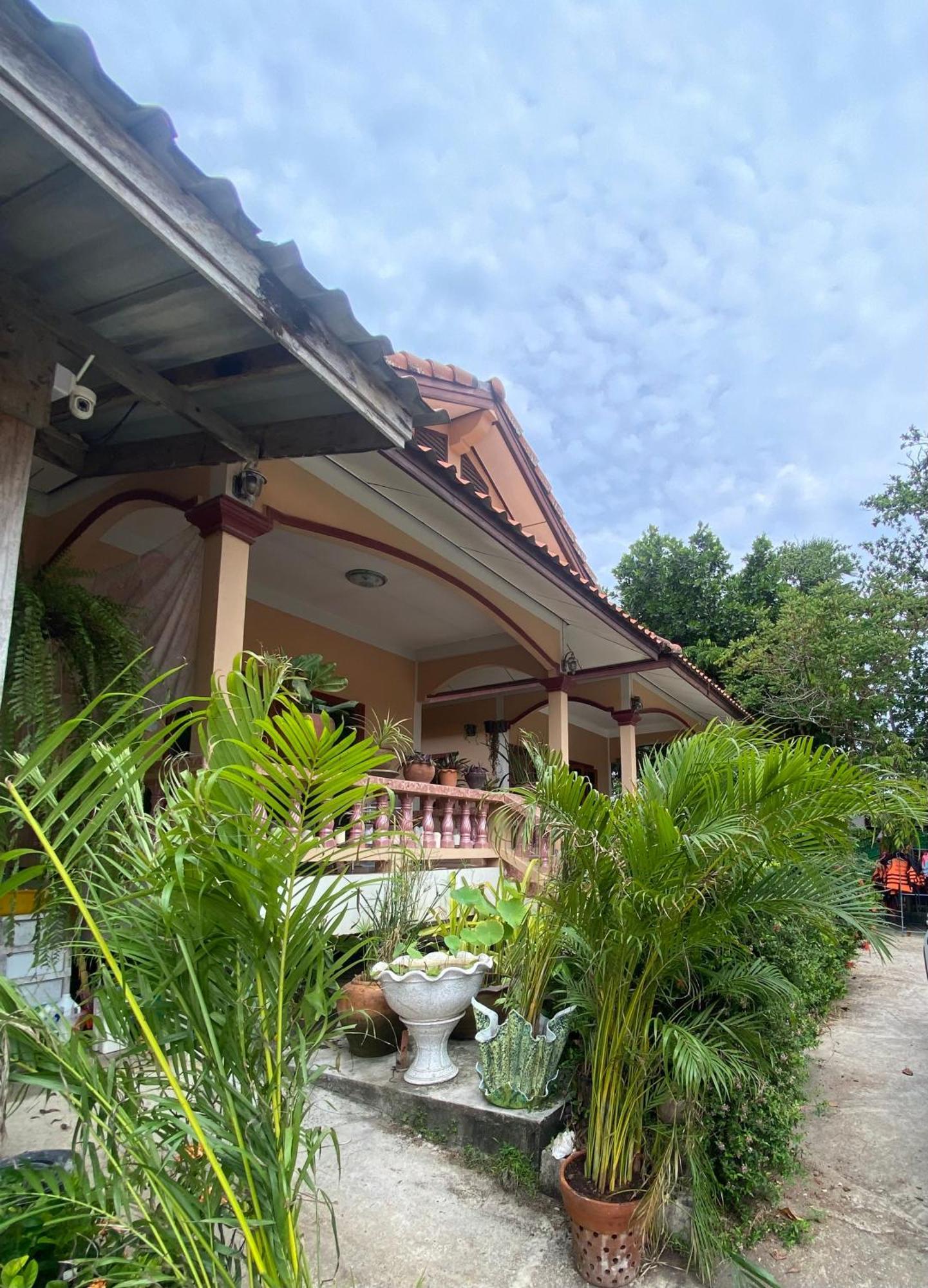 Beachfront South Of Ferienhaus Phuket