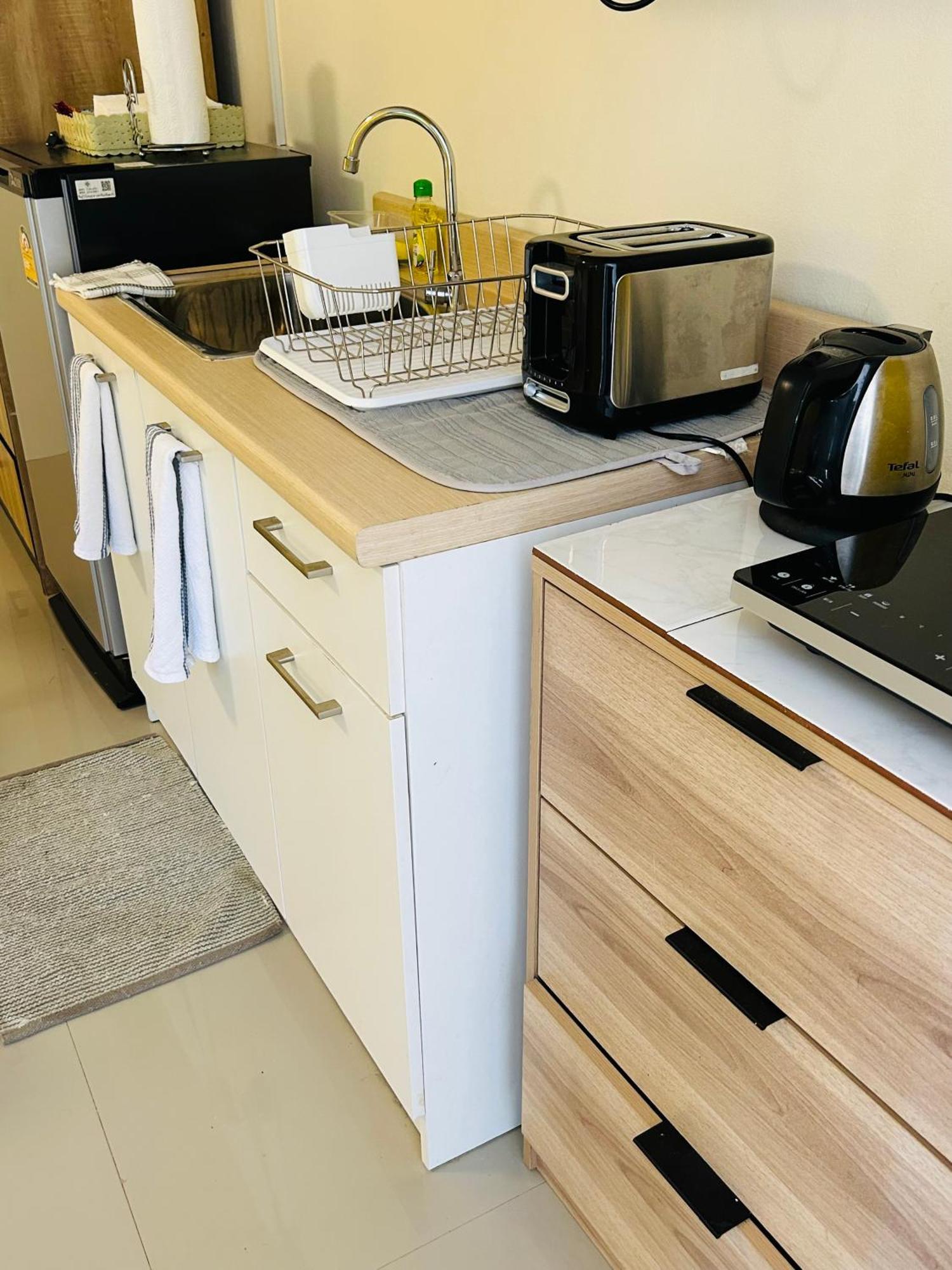 With Private Kitchen And Bathroom Homestay Phuket