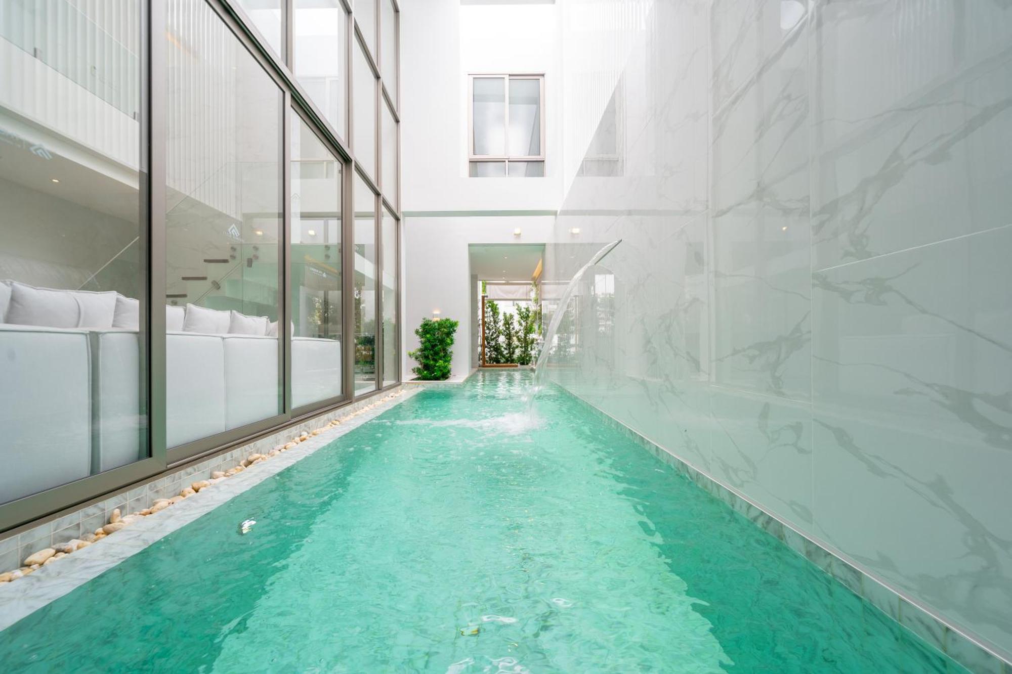Villa Andaman 15 Minutes From Bangtao Phuket