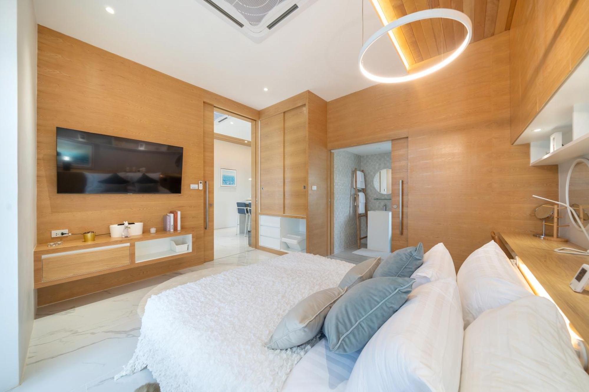 Villa Andaman 15 Minutes From Bangtao Phuket