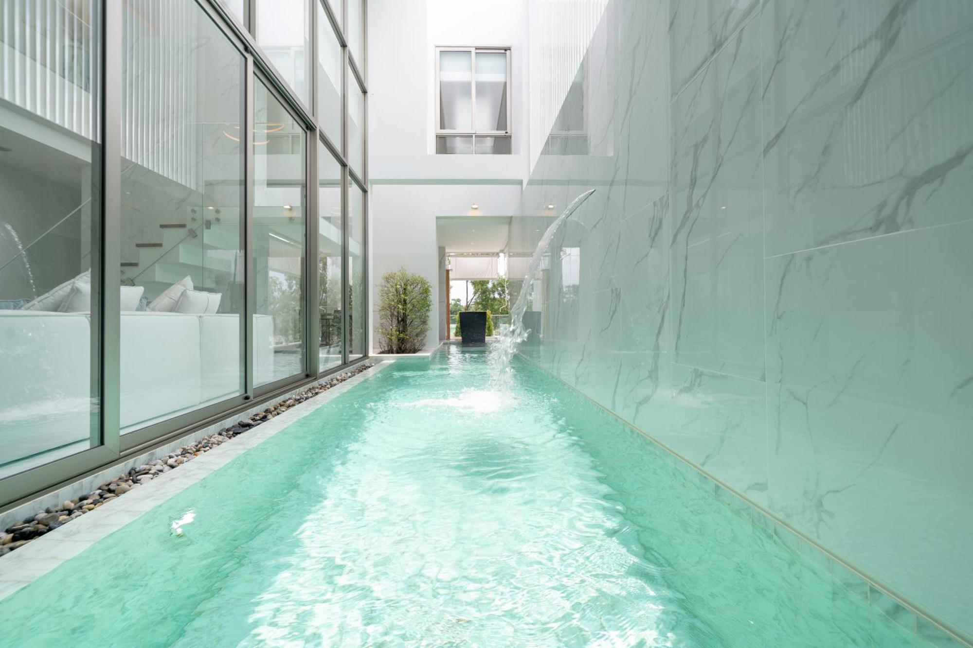 Villa Andaman 15 Minutes From Bangtao Phuket