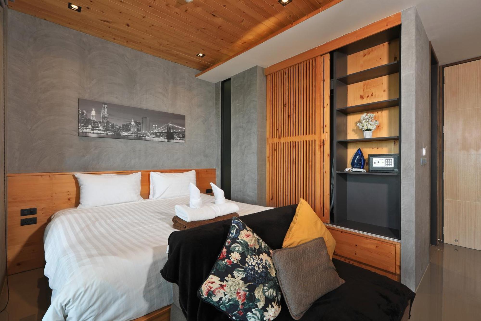 1bdr Near Naiharn By Capital Pro * Phuket