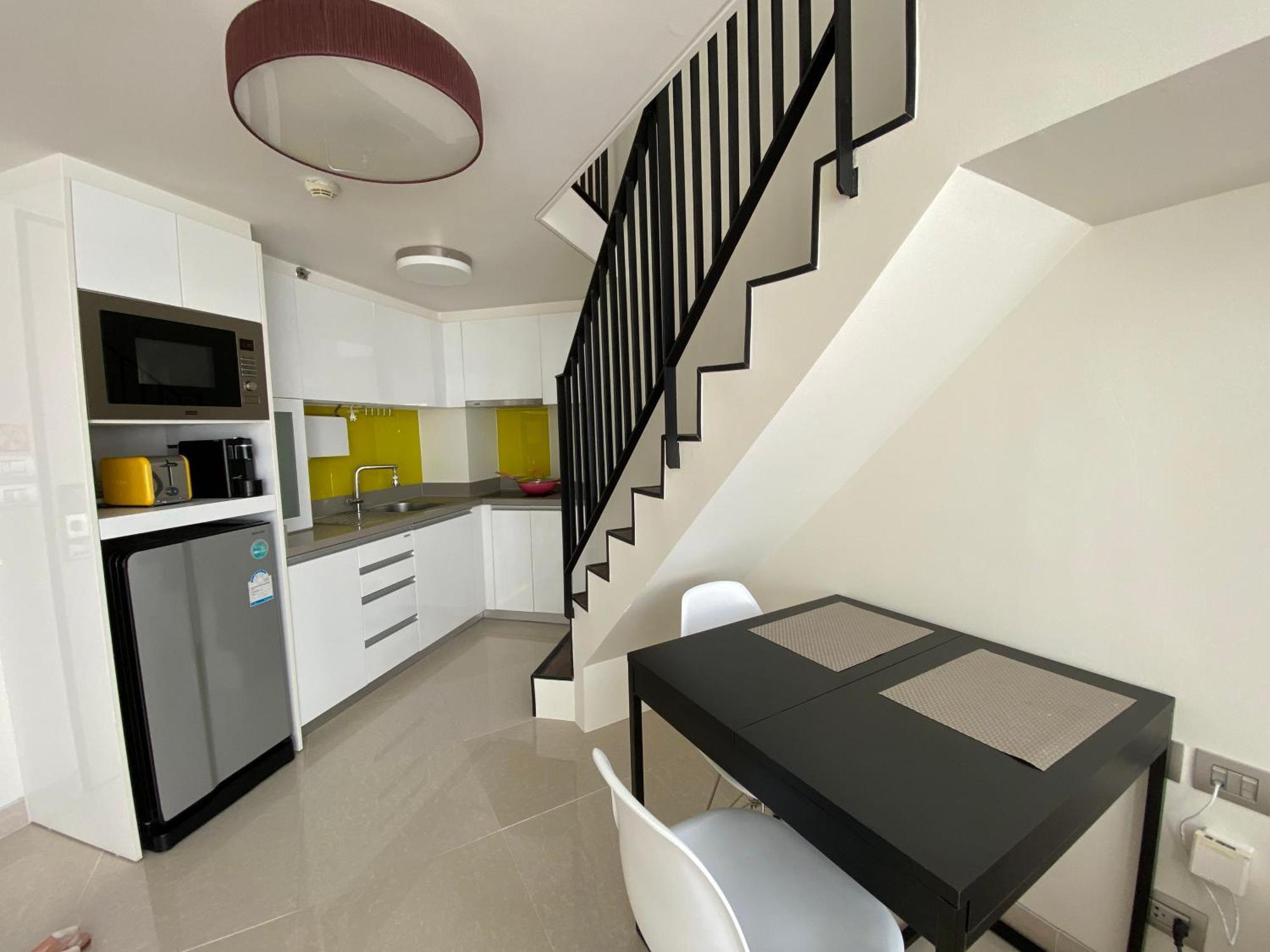 Apartment Of Loft Style In Laguna By Capital Pro *