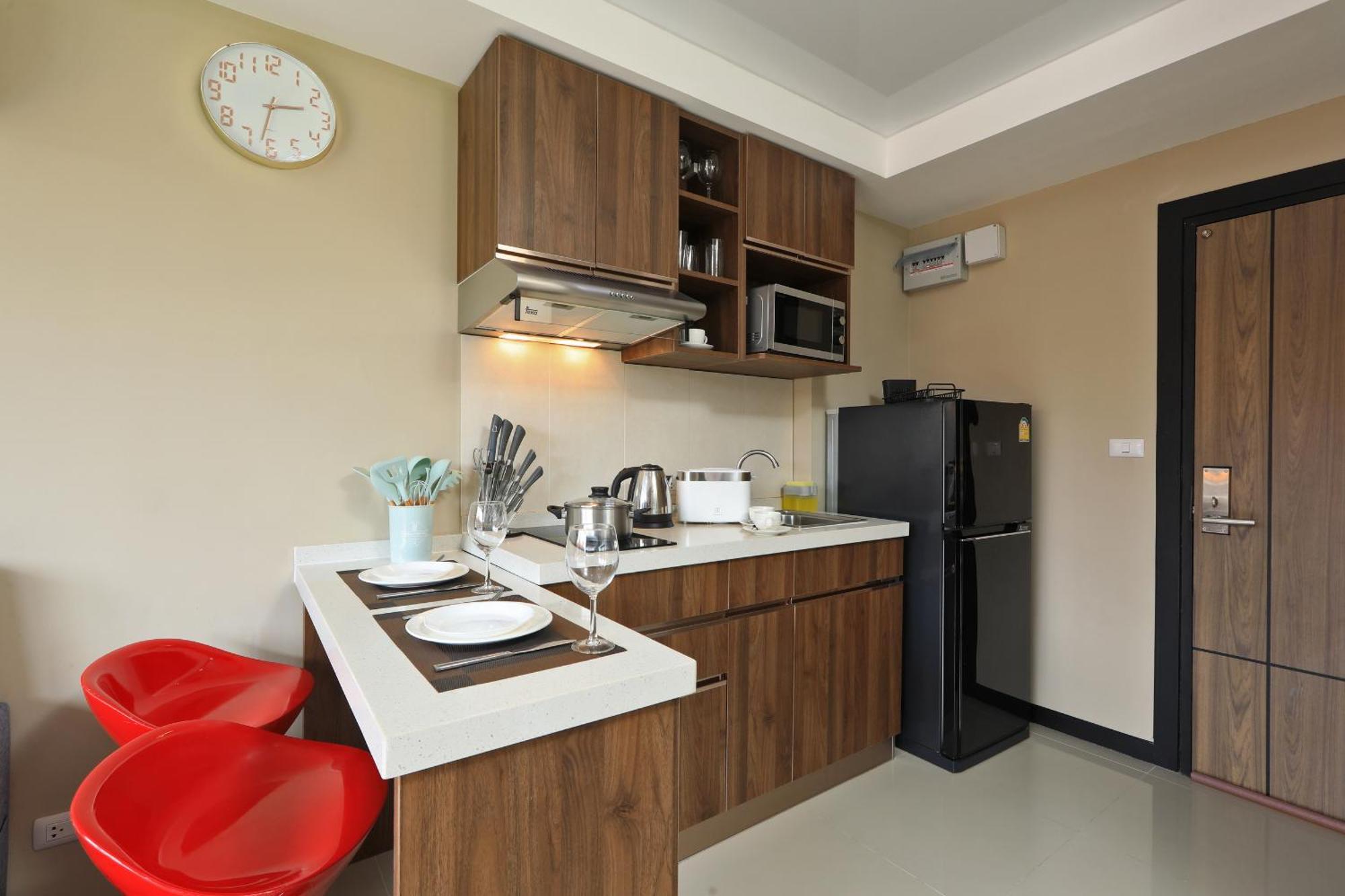 Apartment 1 Bdr Naiharn By Capital Pro
